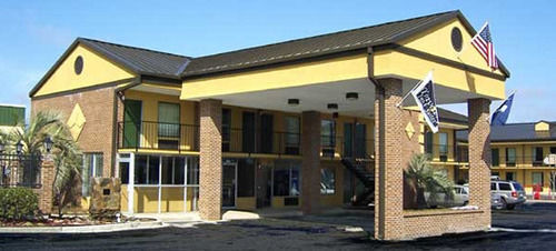 Travelers Inn & Suites Sumter Exterior photo